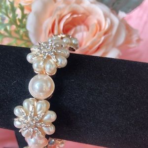 Flower Pearl Bracelet